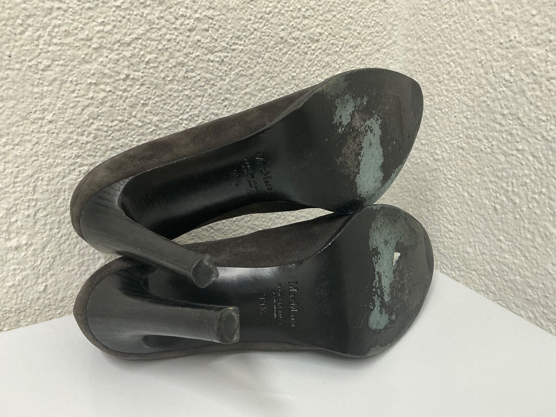 Max Mara Chaussures femmes: Max Mara elegante Wildleder Pumps Gr.39.5 – D'occasion à Siebnen par mac_8tmv 6