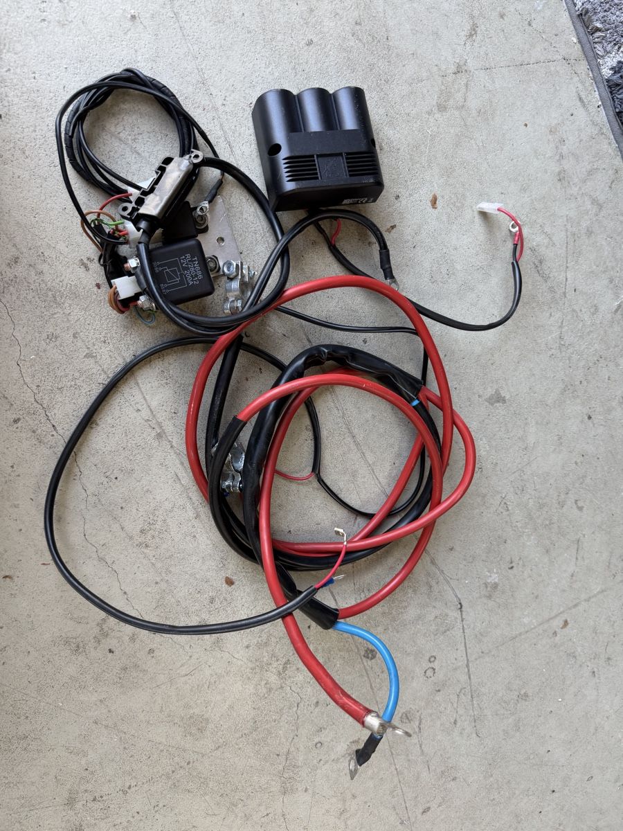 Tutti pezzi di ricambio auto: Doppelbatterie Trennrelais 12 V Split Charge Kit – Usato da Beckenried venduto da chef3945 1