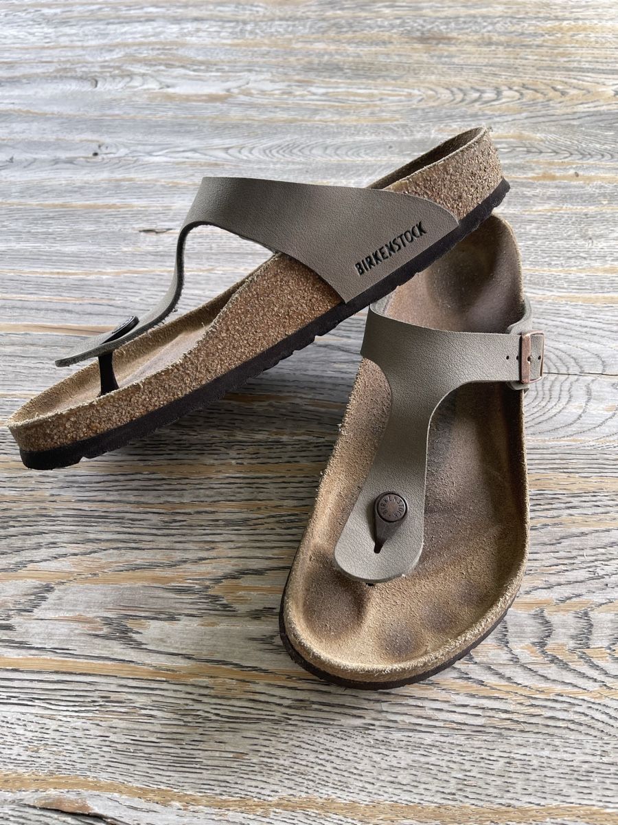 Birkenstock Scarpe da uomo: Birkenstock 🌳 Gizeh – Usato da Uetikon am See venduto da Foxilady13