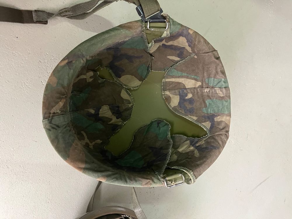 Stahlhelm Ungarische Armee Oliv – Mit Verstellbarem Lederkinnband, Ca. 1,5 Kg