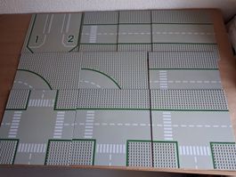 10 Lego Strassenplatten 32x32 Noppen. Grau