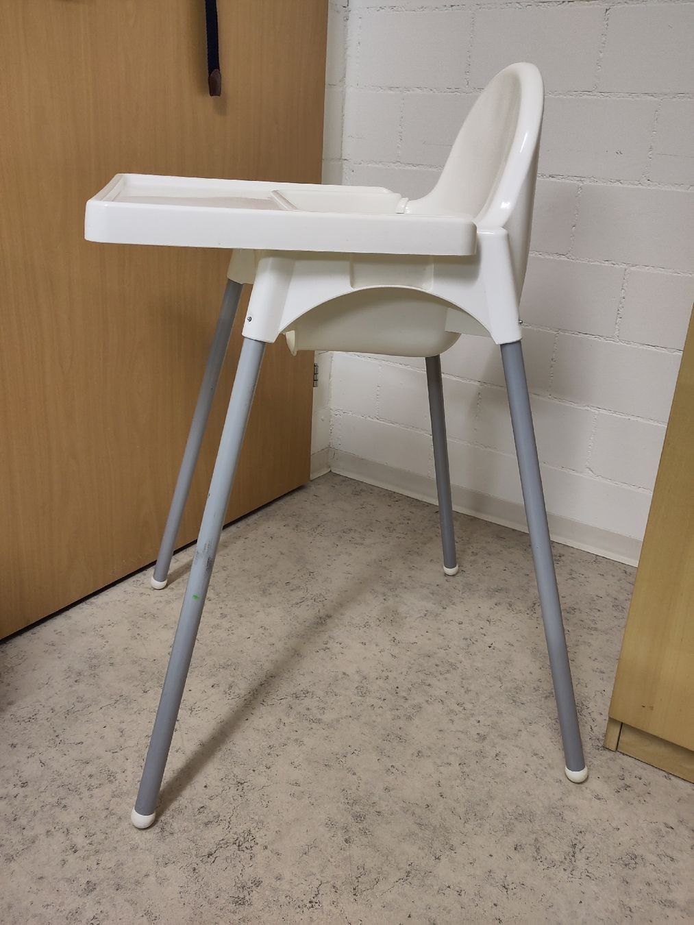 Ikea Seggioloni: Ikea Hochstuhl – Usato da Dättlikon venduto da nad_6j6c 2