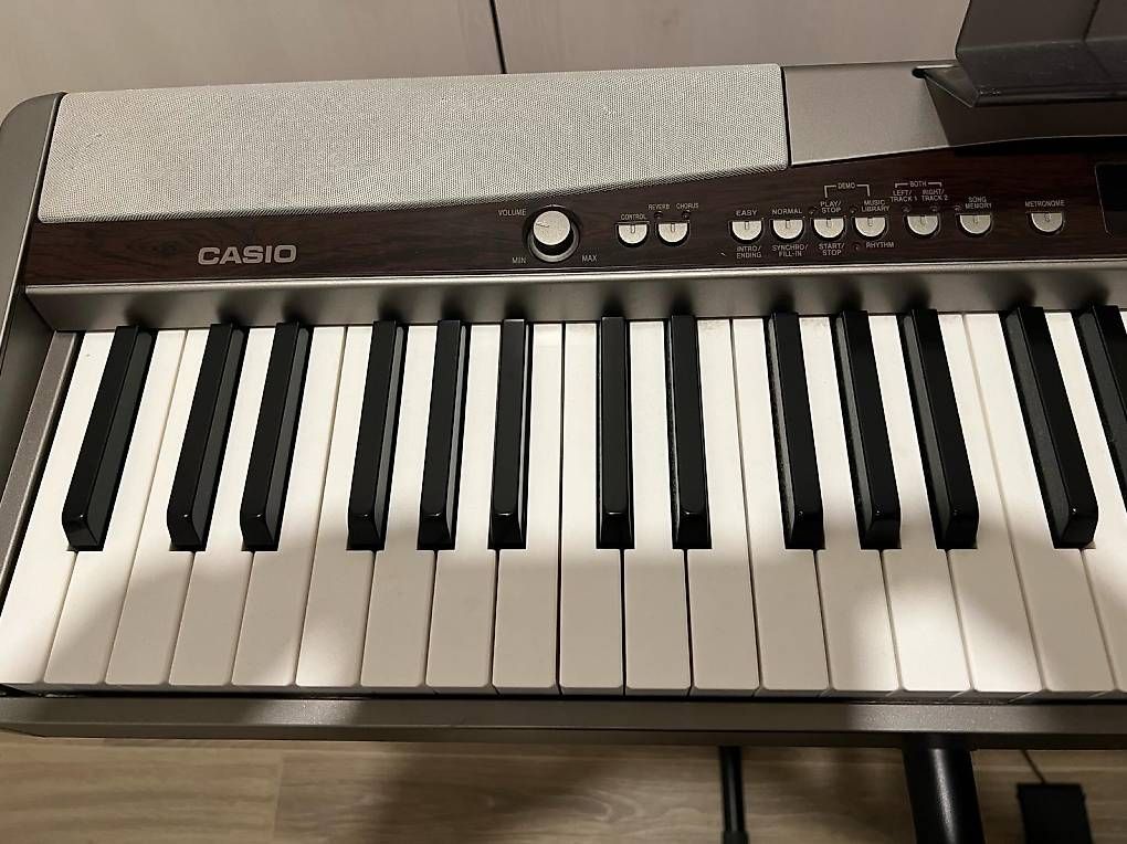 Musikinstrumente: Piano numérique Casio Privia PX-500L – Gebraucht aus Villars-le-Terroir von Elmanifico 4