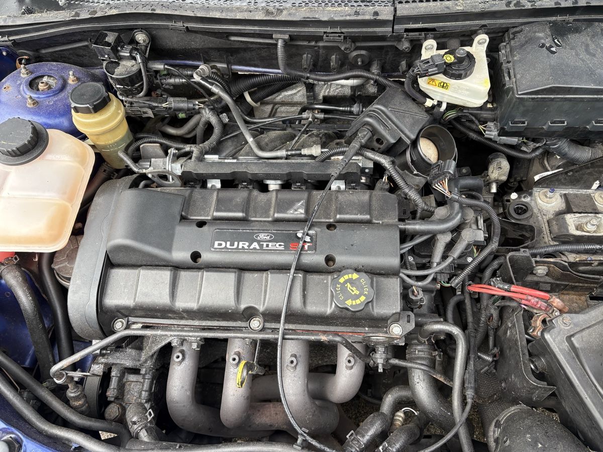Ford Motoren: Moteur de Ford focus st170 – Gebraucht aus Fleurier von gas_vf5g