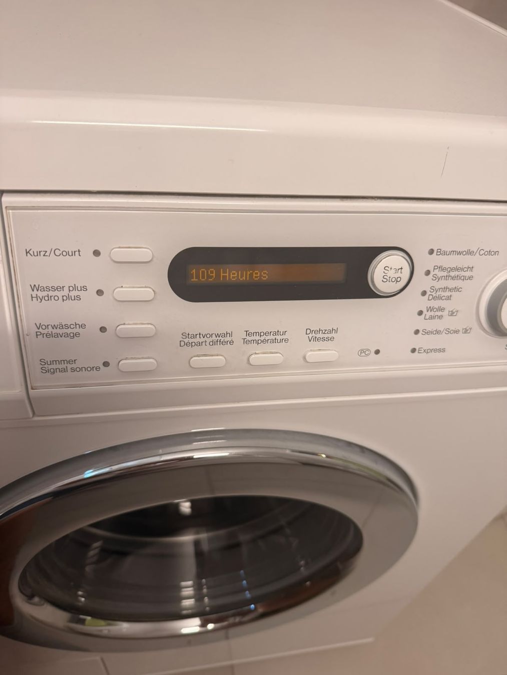 Miele Machines à laver: Lave linge Miele softtronic W38-25CH  – D'occasion à Hauterive NE par car_p2jx 2