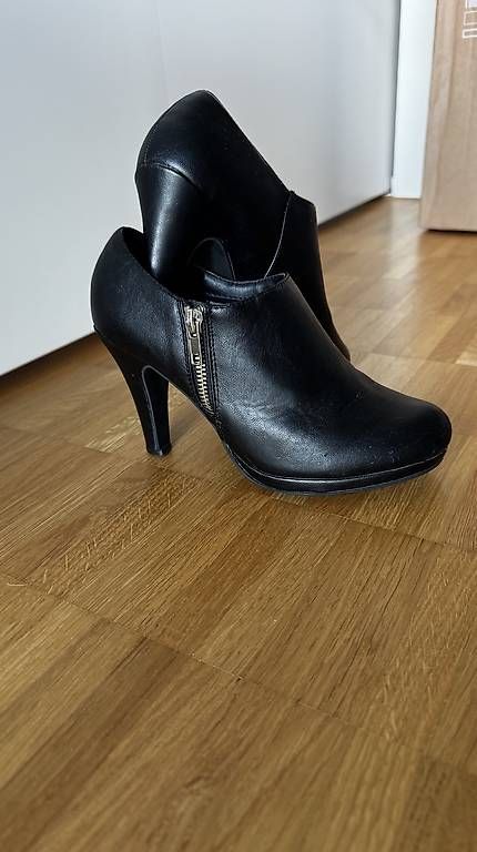 Damenschuhe: Schwarze high-heel Stiefeletten Gr. 36 – Gebraucht aus Basel von R__Mueller 1