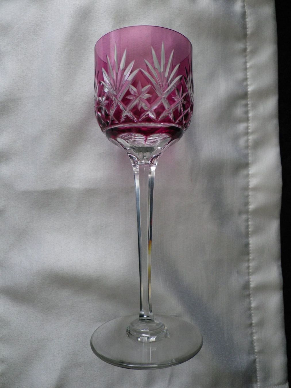 Bicchieri: Überfang- Glas geschliffen in Bordeaux – Usato da Reinach BL venduto da Annodomini