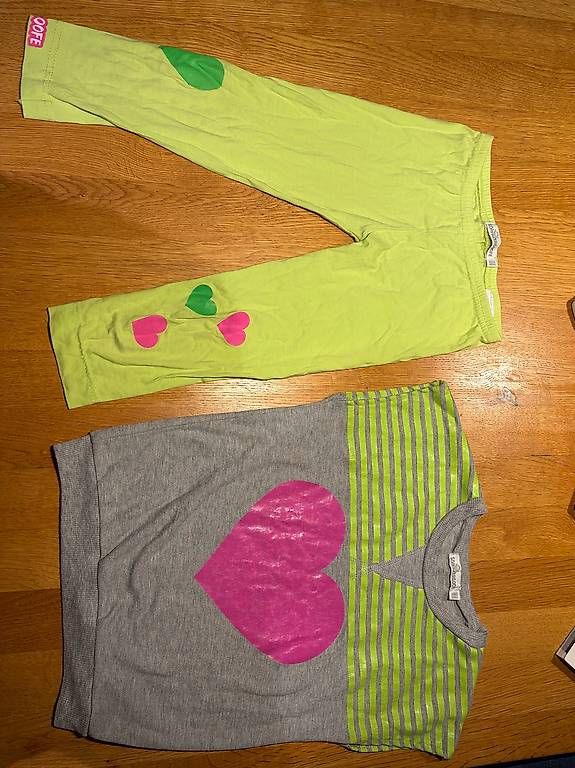 Lotti & Set di vestiti: Schwizergoofe original Outfit – Nuovo e nell'imballaggio originale da Oberdorf SO venduto da sel_wc6w 1