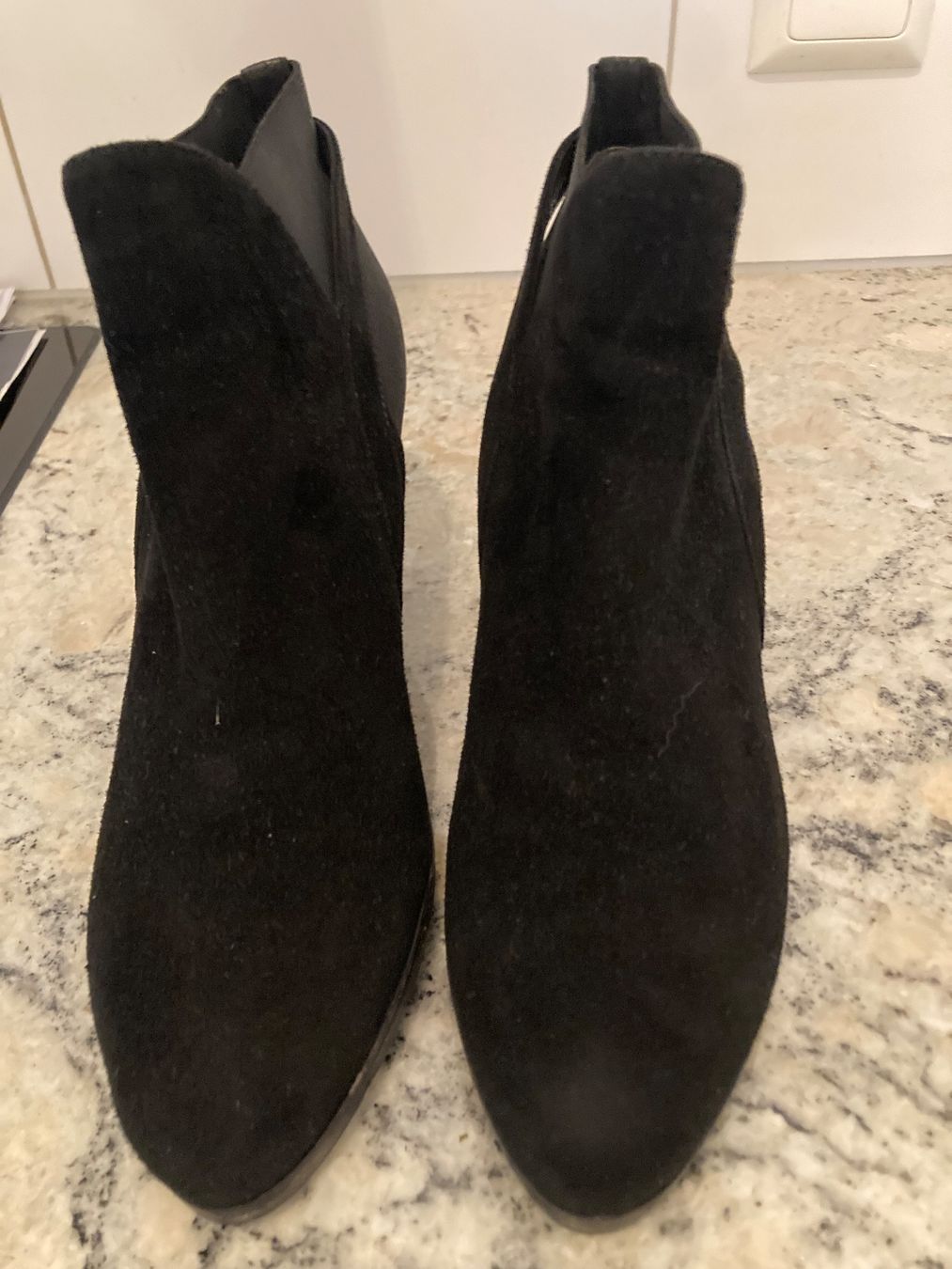 Scarpe da donna: Wildleder Stiefelette – Usato da Lufingen venduto da Montreux