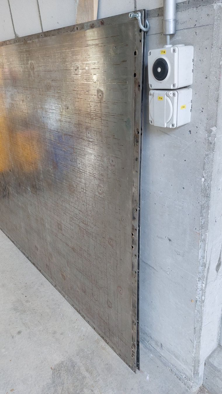 Piatti di portata: Stahlblechtafel 3mm – Usato da Roggliswil venduto da Newholland05 4