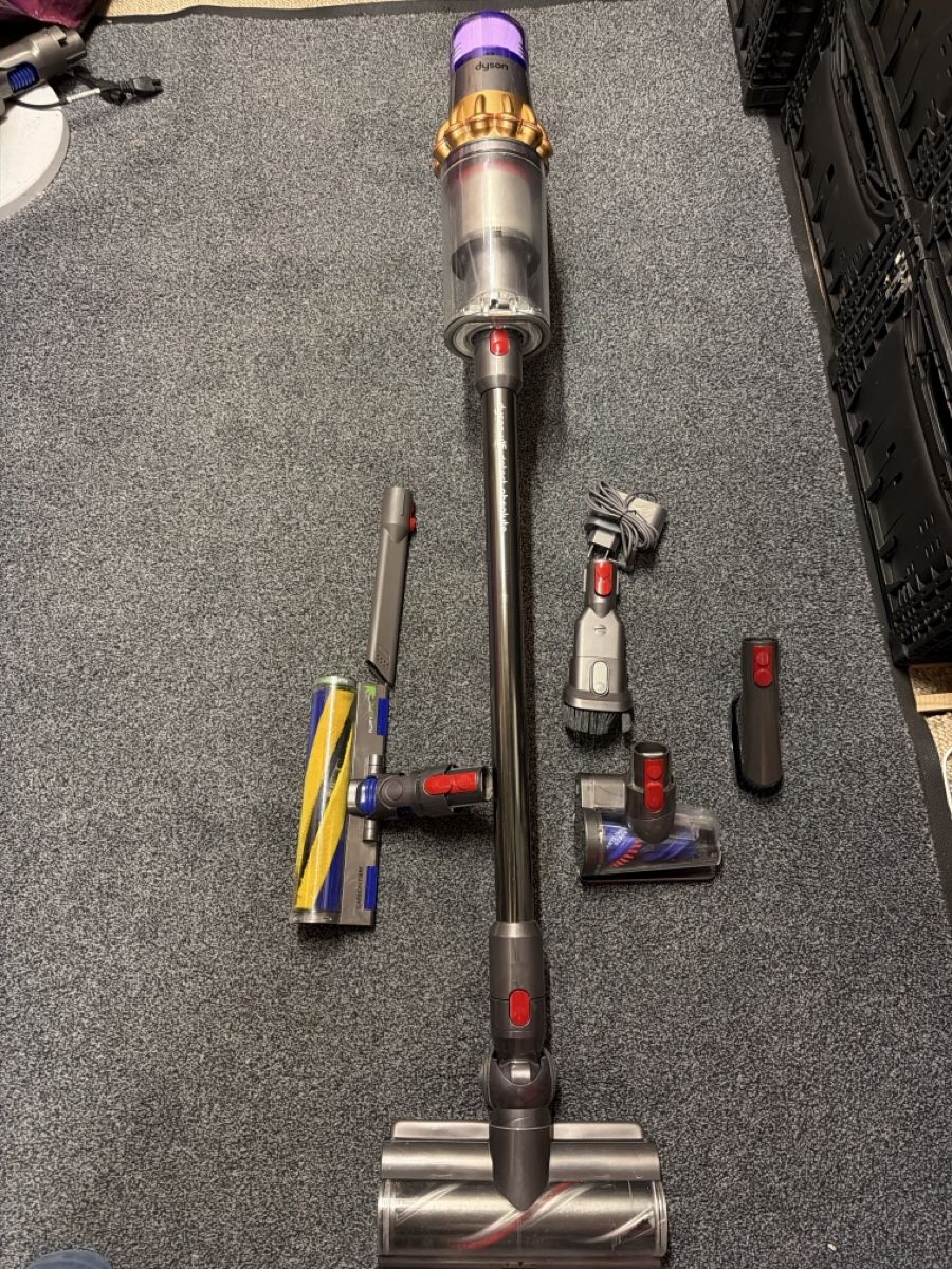 Dyson Aspirapolveri & Accessori: Dyson v15 detect absolute  – Usato da Landquart venduto da Nnf007