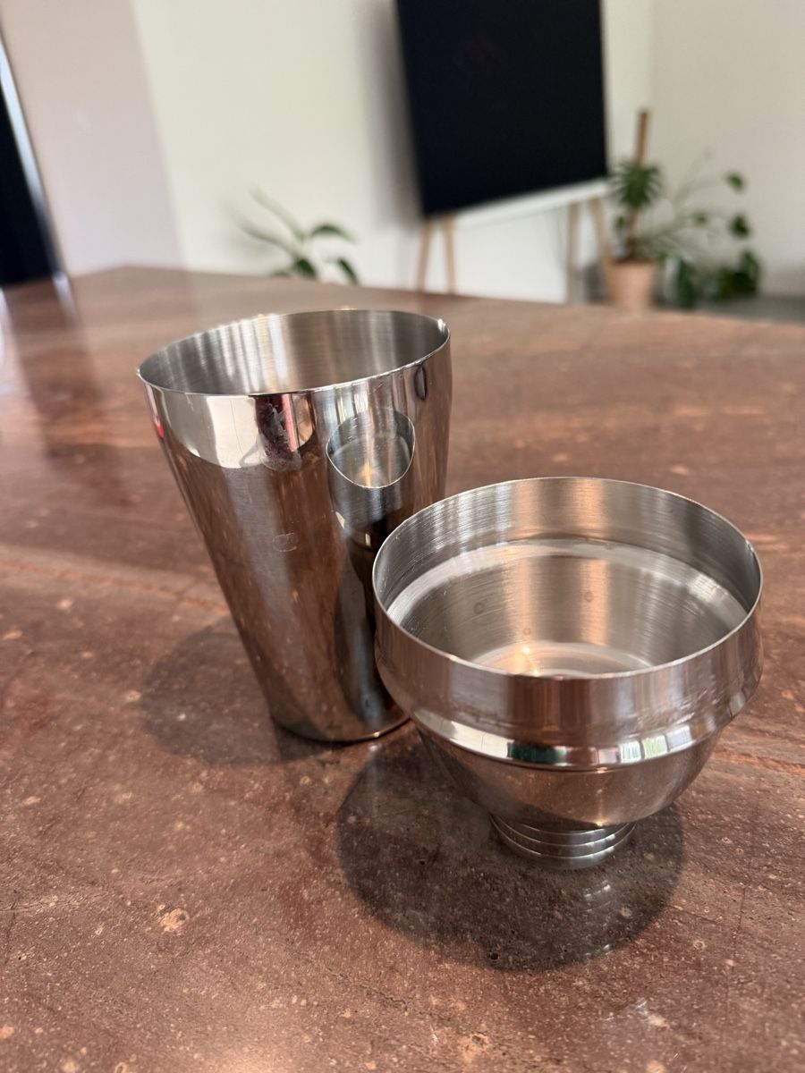 Küchengeräte: Cocktailshaker Edelstahl mit integriertem Sieb – Gebraucht aus Zürich von celinasuzanne 1