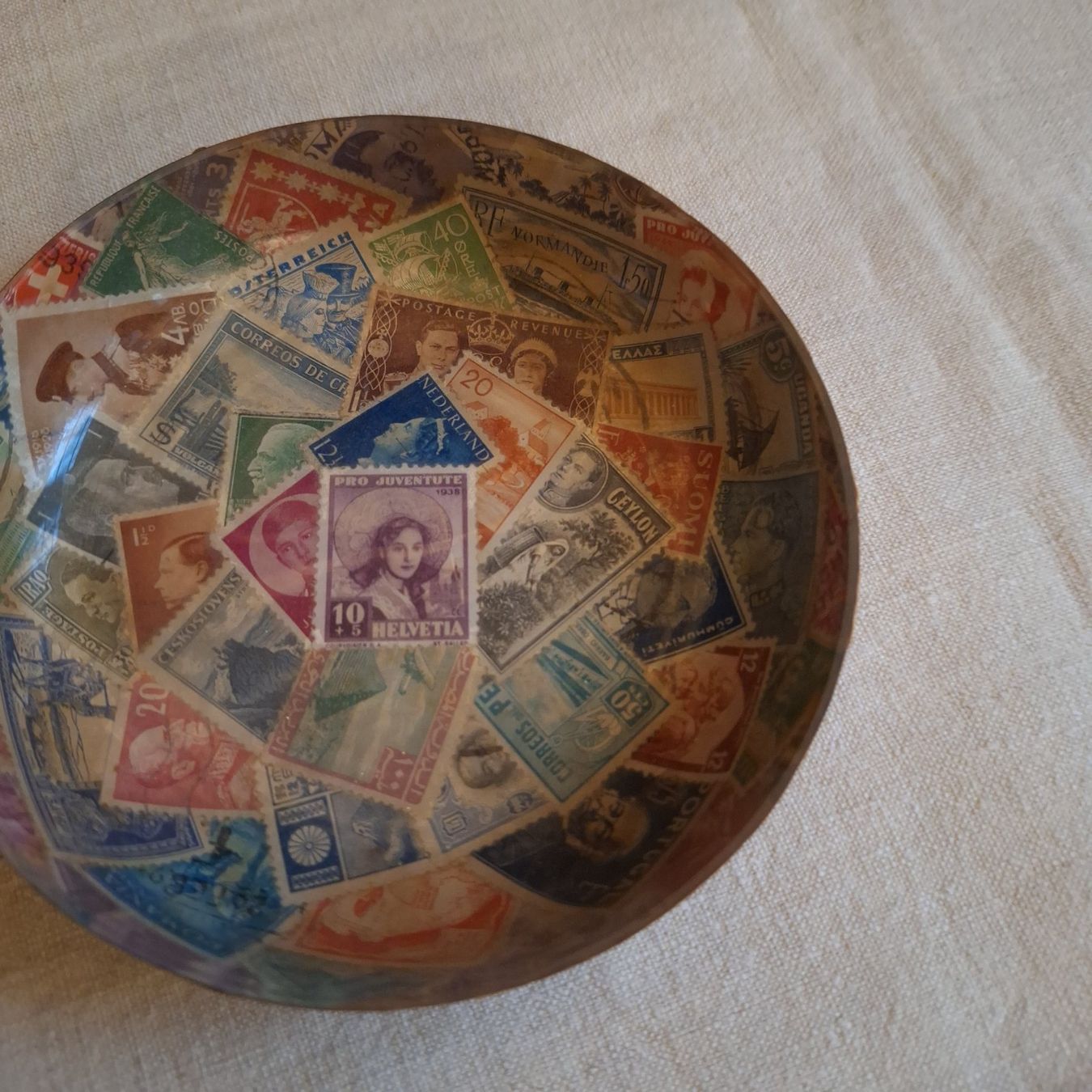 Tutte le decorazioni: Vintage Briefmarken Teller – Usato da Winterthur venduto da Goldpipau 7