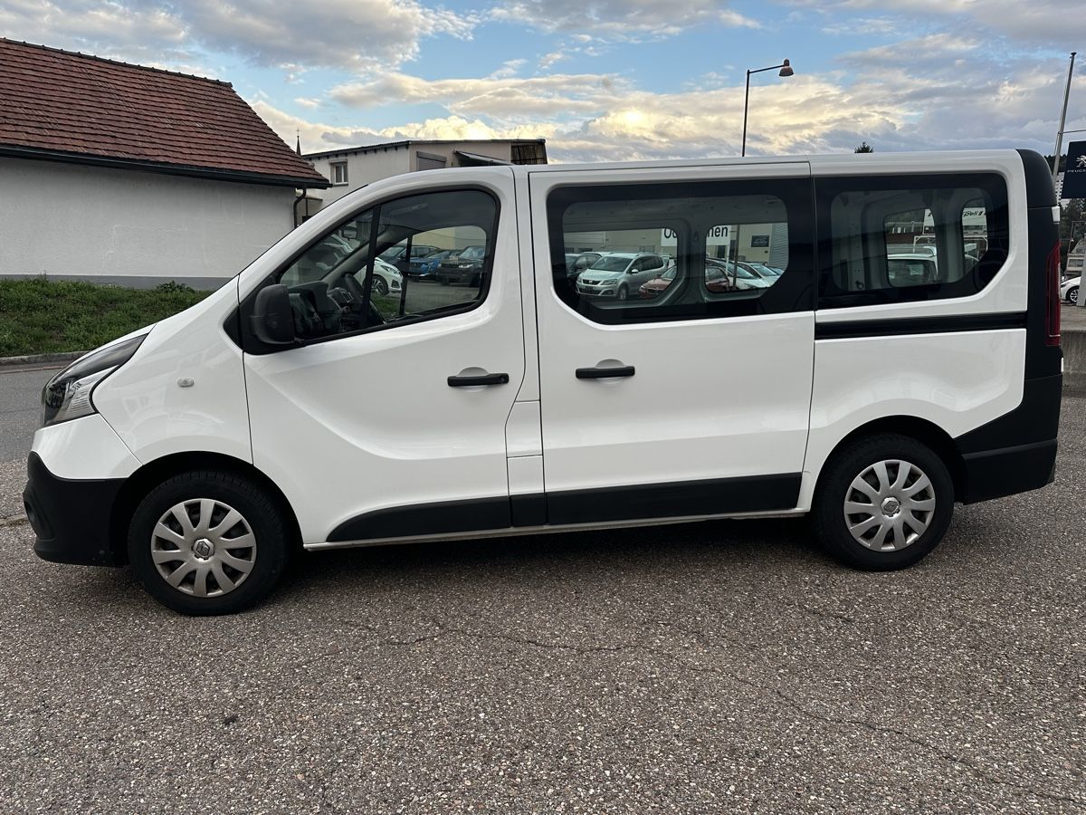 Renault Autos: Renault Trafic dCi120 / MFK 08.2026 – Gebraucht aus Luzern von Swiss-Garage 2