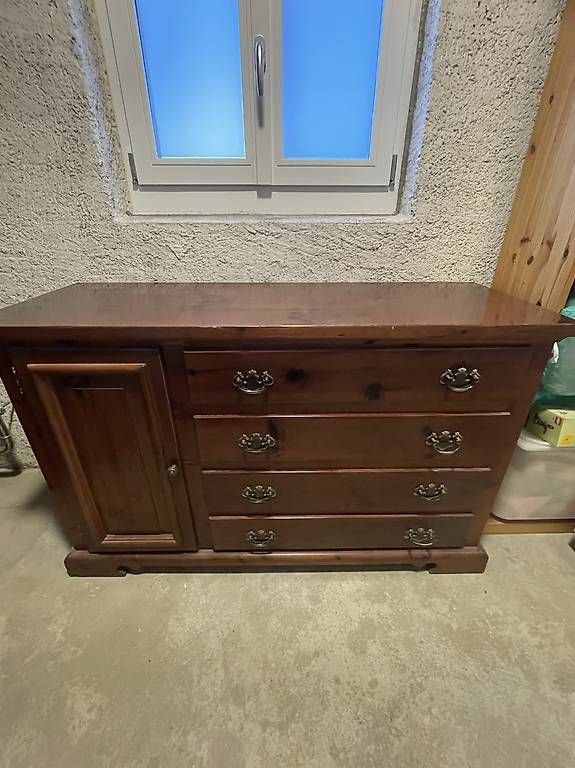Commodes: 3-teilige Kommoden-Garnitur  – D'occasion à Rebstein par nem_hq6q