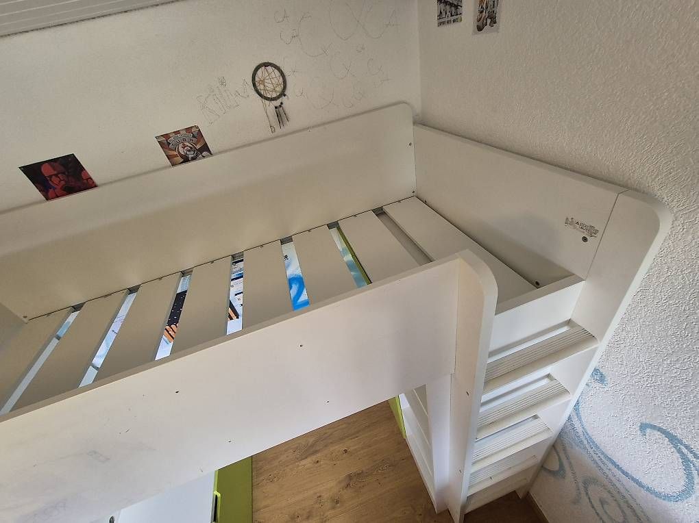 Ikea Letti: Hochbett mit Kleiderschrank und Kommode – Usato da Zufikon venduto da Talfulano 1