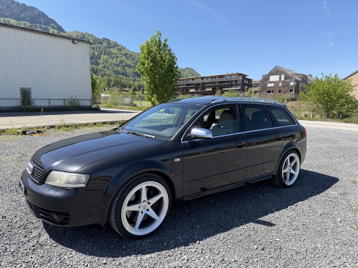 Audi Automobili: Audi S4 4.2 V8 – Usato da Reichenburg venduto da Bes_81