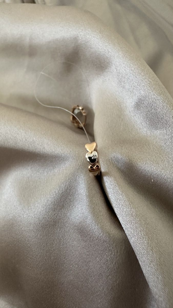 Ohrringe & -stecker: Heart-Shaped Two-Tone child Earrings – Neu und originalverpackt aus Troinex von AnnaAbanin 3
