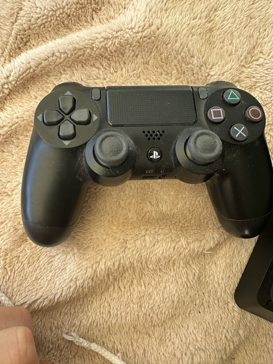 Sony Consoles: Sony PlayStation 4 Slim Konsole mit Controller gebraucht – D'occasion à Fällanden par Grend22 3