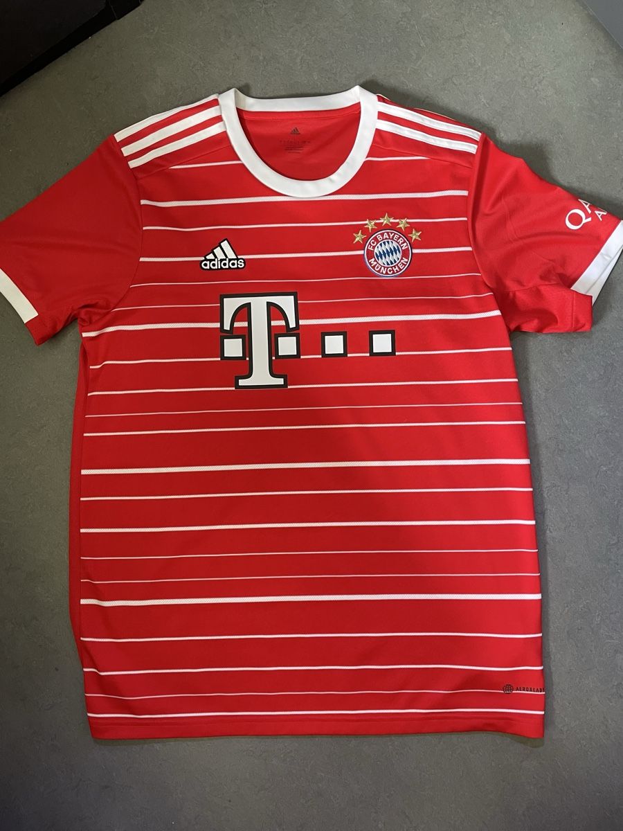 Canottiere & Pantaloni: Originales Bayern Heim Trikot Gr.L – Usato da Kerns venduto da jol_h6f8
