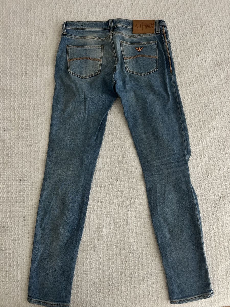 Armani Jeans: Armani Jeans – Usato da Wald ZH venduto da Cveti7