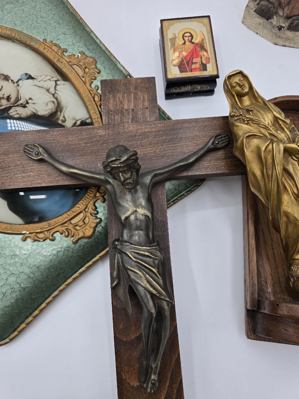 Tutte le decorazioni: lot d objets religieux – Usato da Bière venduto da BellayServices 9