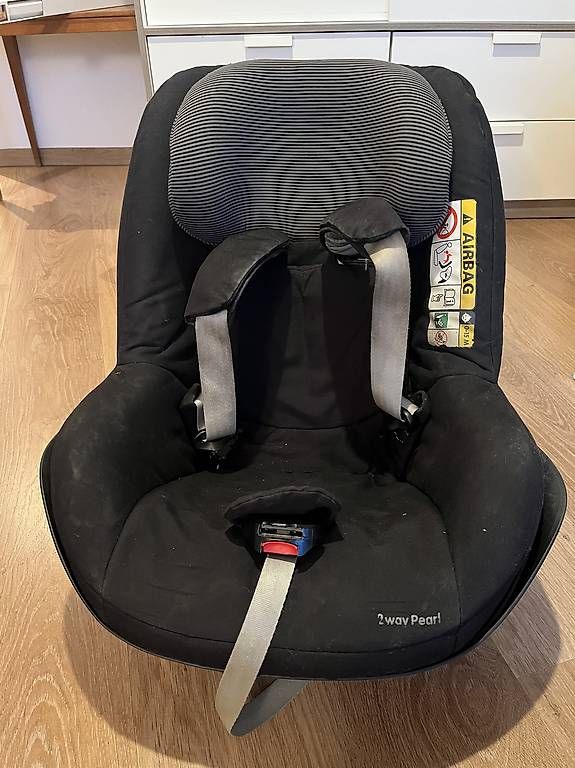 Seggiolini per auto: Autositz Maxicosi 2way Pearl – Usato da Ramlinsburg venduto da siemi