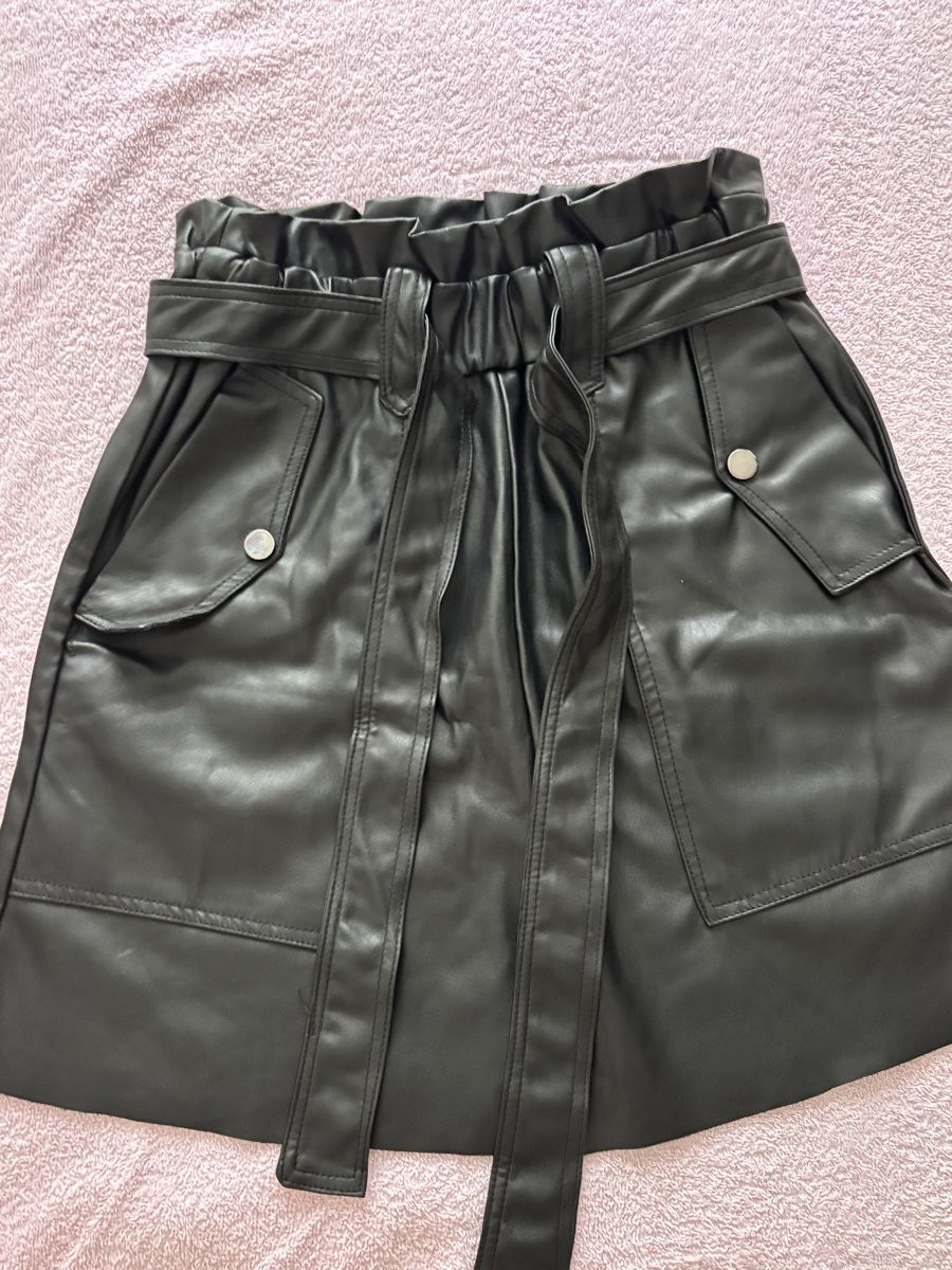 Jupes:  Lederoptik Rock schwarz Grösse 38 – Neuf (Voir description) à Arbon par Viktoriaa 2