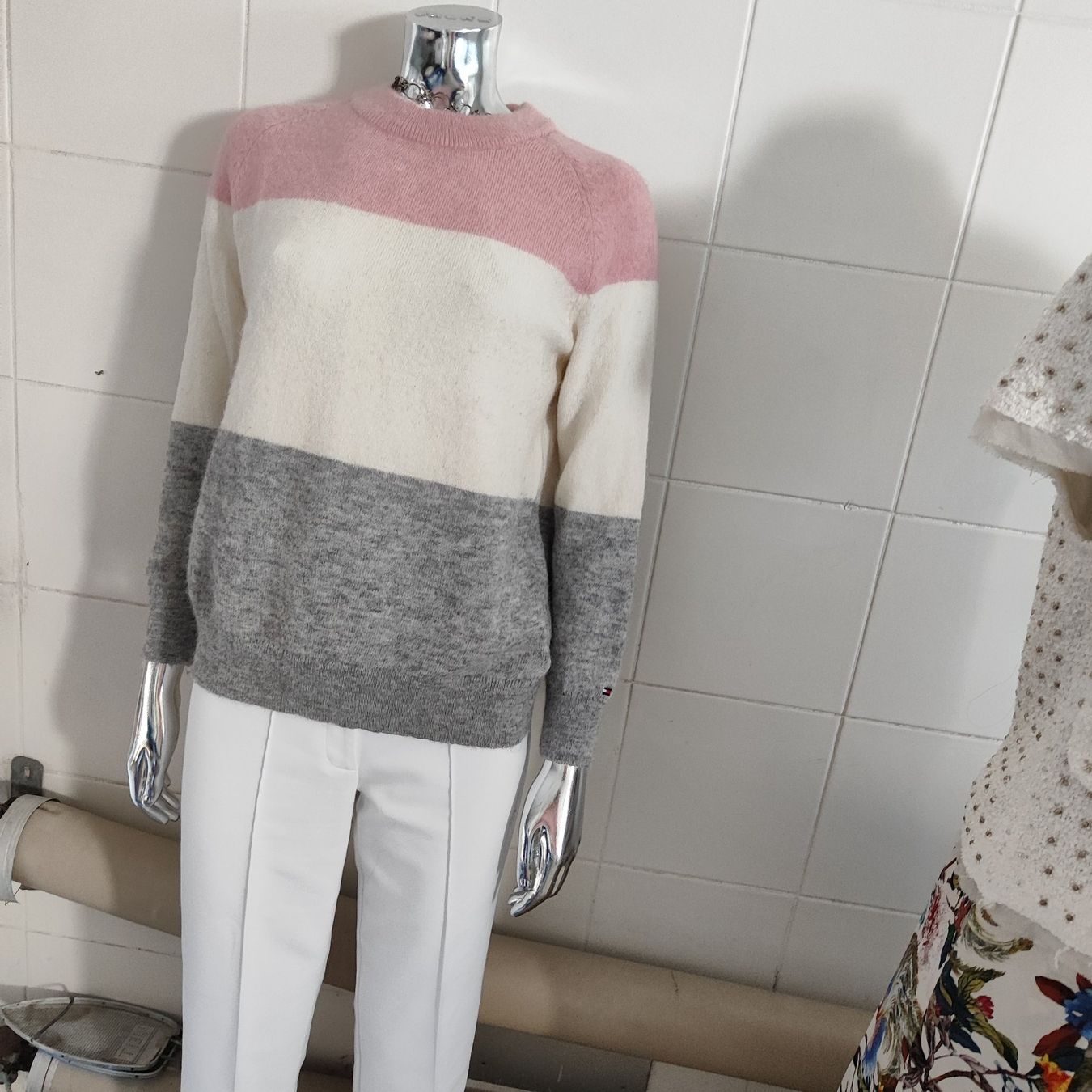 Tommy Hilfiger Maglioni & Felpe: Hilfiger Pulli Gr S – Nuovo (secondo la descrizione) da Langnau am Albis venduto da Judithsebi 3