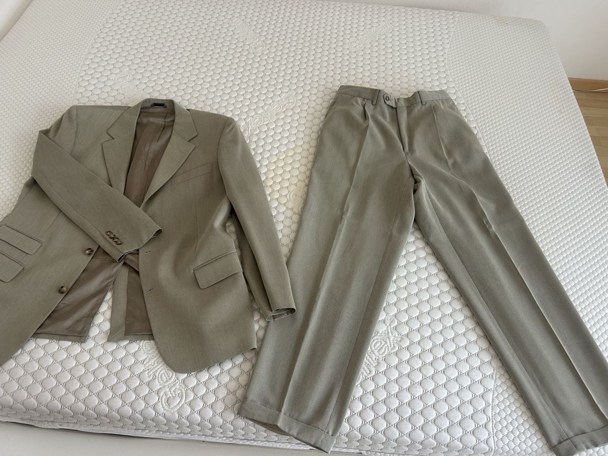 Completi: Herren Anzug. Gr 54 in beige – Usato da Bottighofen venduto da Kucki-2003
