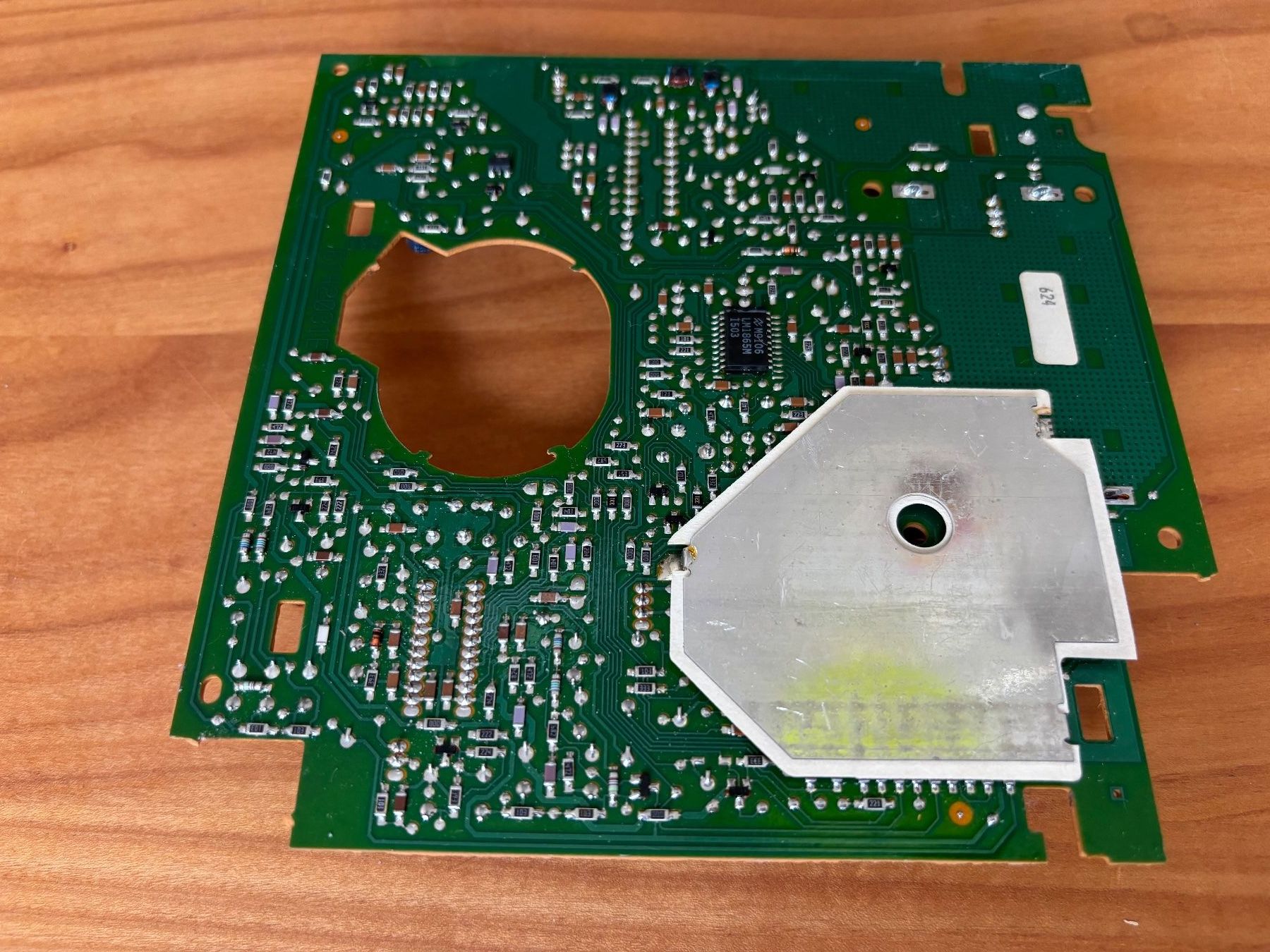 Bang & Olufsen Radio: BeoSound Ouverture Tuner PCB – Difettoso da Zürich venduto da Dries 1