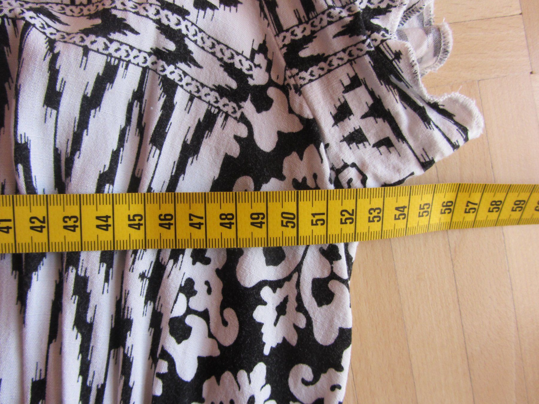 Vestiti: Robe noire et blanche XL – Usato da Oberried FR venduto da berg04 3