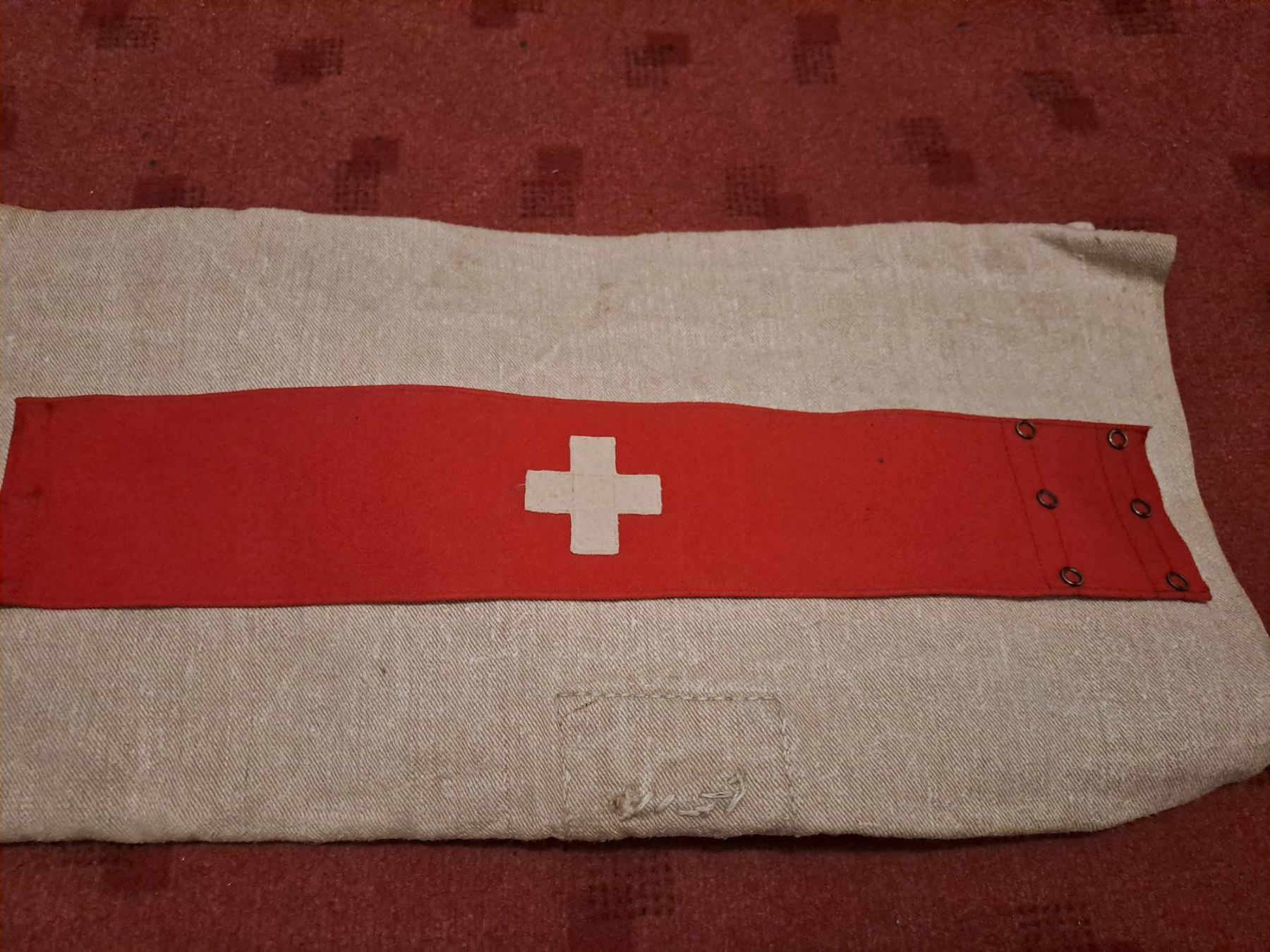 Armée suisse Uniformes: Militär Armbinde 2.Weltkrieg, HD, Neuwertig – D'occasion à St.Gallen par Infanteriewerk