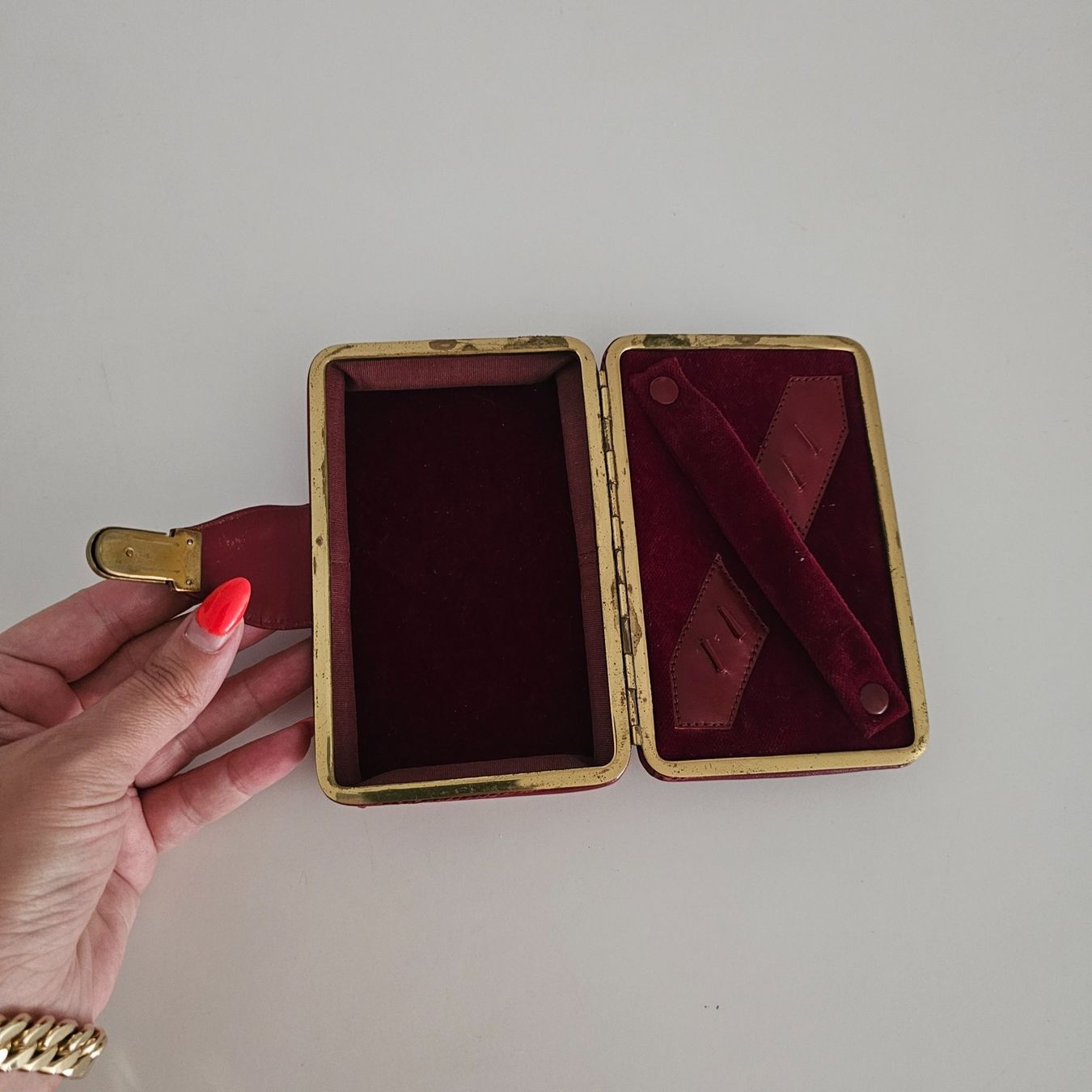 Altri Prodotti per fumatori: Original Tuck-tite Vintage leder /Zigarettenbox – Usato da Bronschhofen venduto da David80 2