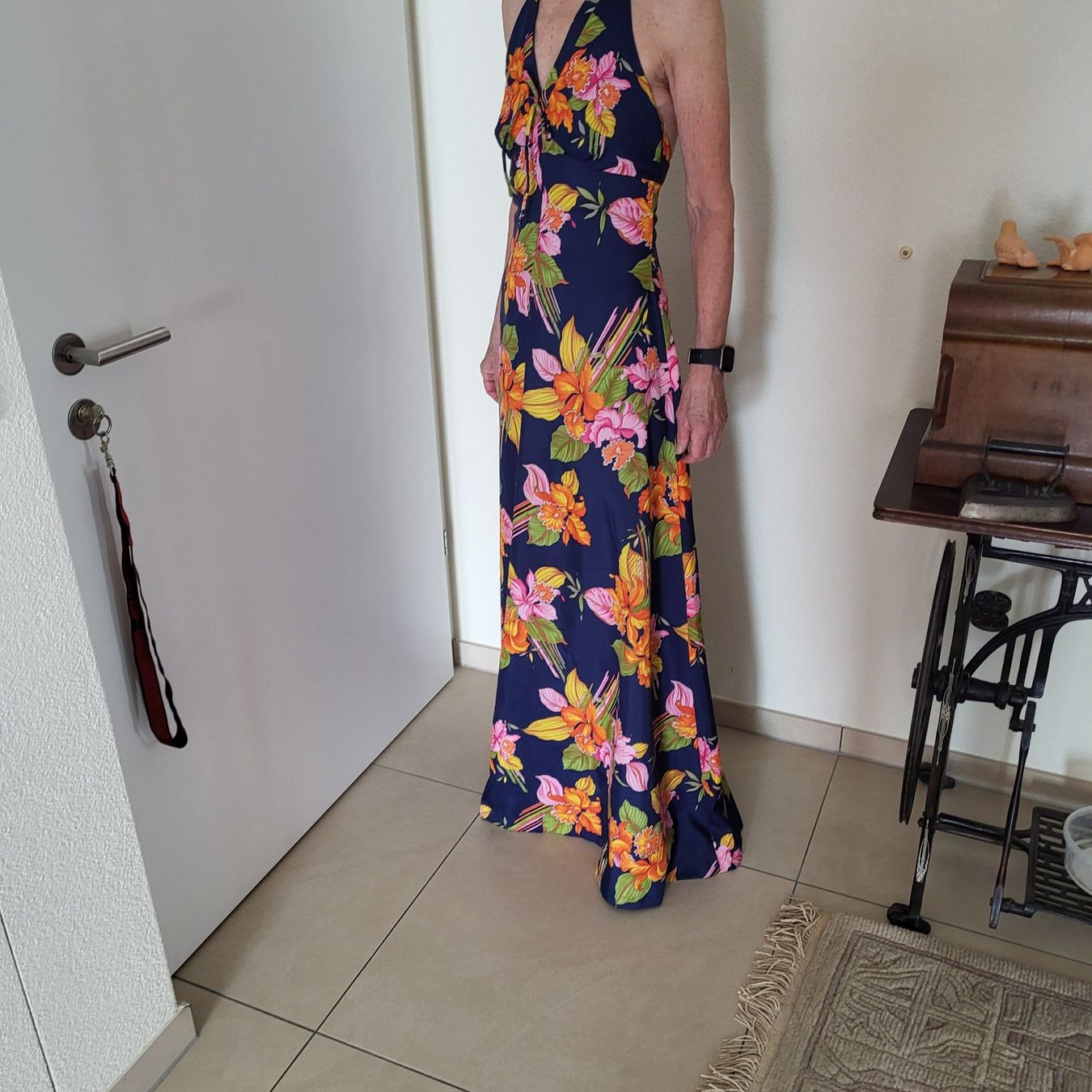 Vestiti: Abendkleid, blau mit Blumenmuster, sehr elegant – Usato da Andermatt venduto da urseren14 6