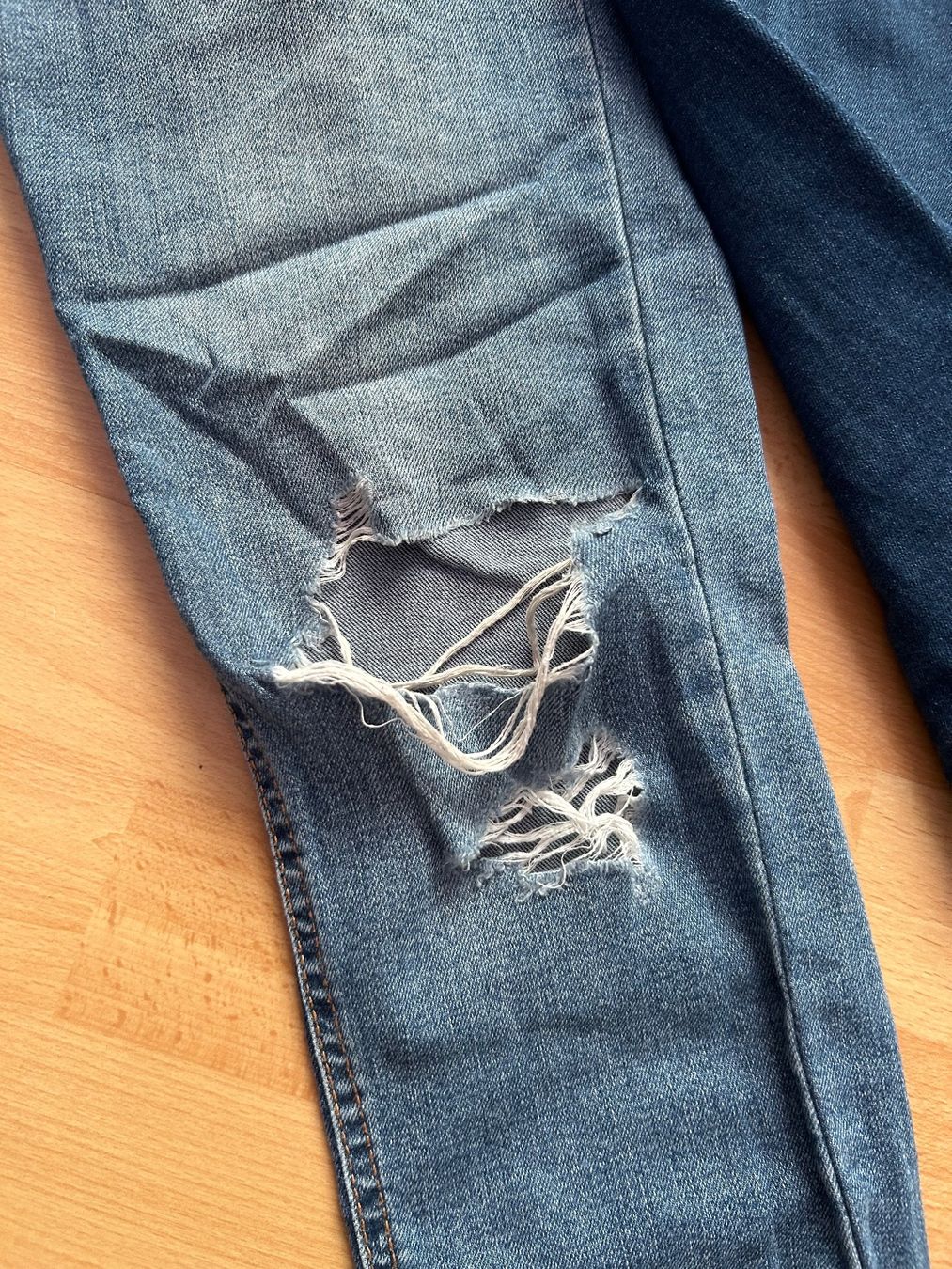 Jeans: Jeans Gr. 36 – Usato da Hallwil venduto da Zoeizy 1