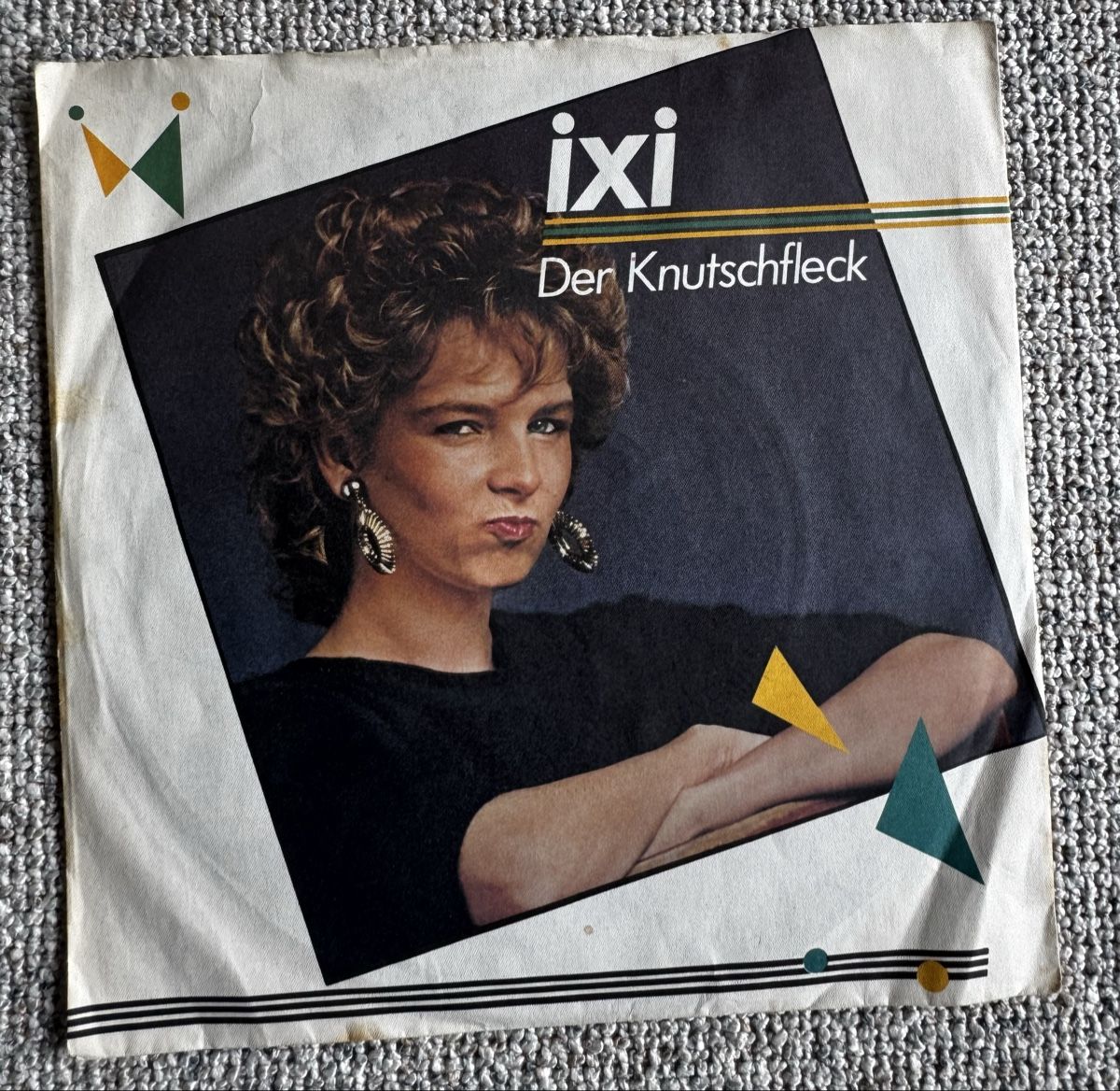 Dischi in vinile: Ixi - Der Knutschfleck - 7" Single - 80s/NDW – Usato da Rorbas venduto da BlackstarRecords