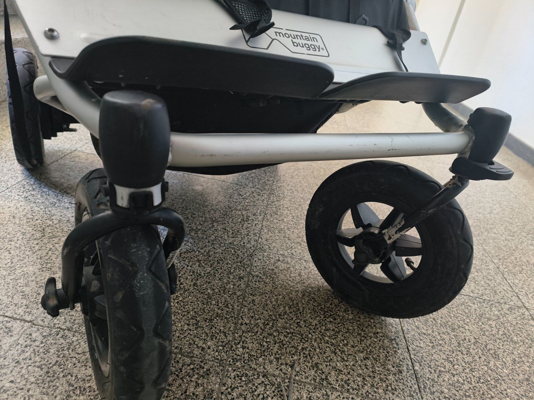 Mountain Buggy Carrozzine: Mountainbuggy – Usato da Lustmühle venduto da Fabianagneuk 4