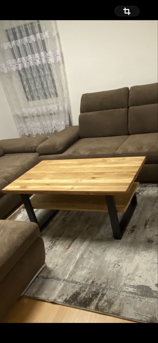 Tavoli: Couchtisch Eiche mit Ablage neuwertig – Usato da Siglistorf venduto da Nika__