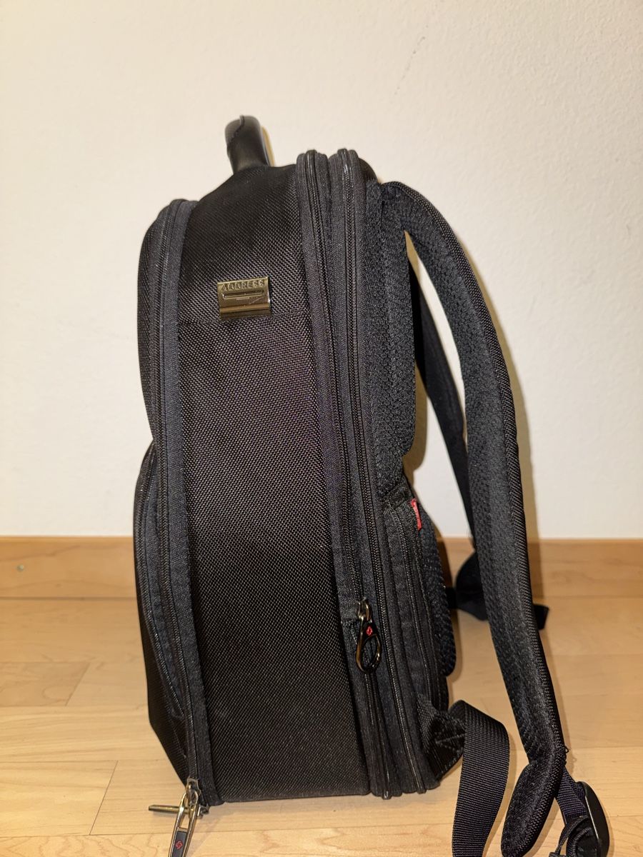 Samsonite Zaini: Samsonite Pro-DLX 5 Laptop Backpack 15.6 Inch – Usato da Kilchberg ZH venduto da aas_7h5z 2