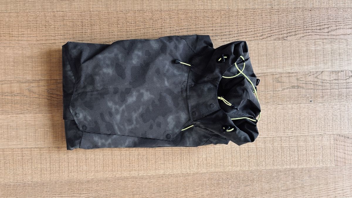 Giacche: AGU COMMUTER TECH RAIN JACKET REFLECTION BLACK – Nuovo (secondo la descrizione) da Riehen venduto da bogotano 2