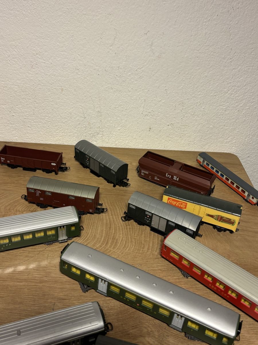 Modellini di ferrovie: 15 Modellbahn Waggons SBB CFF Sammlung Kunststoff – Usato da Orpund venduto da BlackEagel80 8