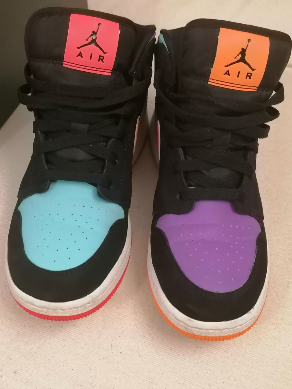 Scarpe da uomo: Nike Air Jordan 1 MID Gr.38 Multicolor – Usato da Basel venduto da vintagecollector
