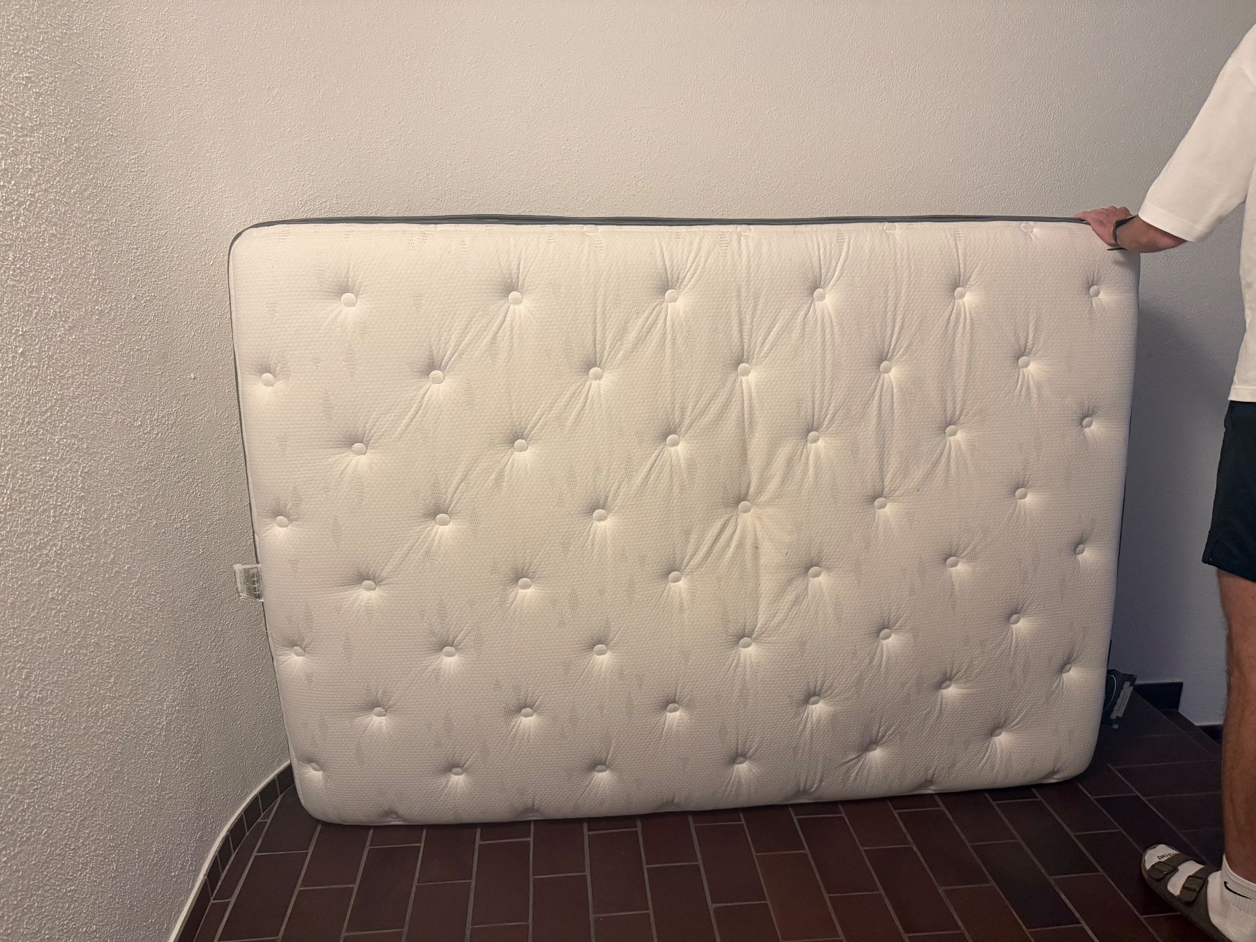 Betten: Kopfteil und Bett Untergestell – Gebraucht aus Kriens von luc_5hvx 1
