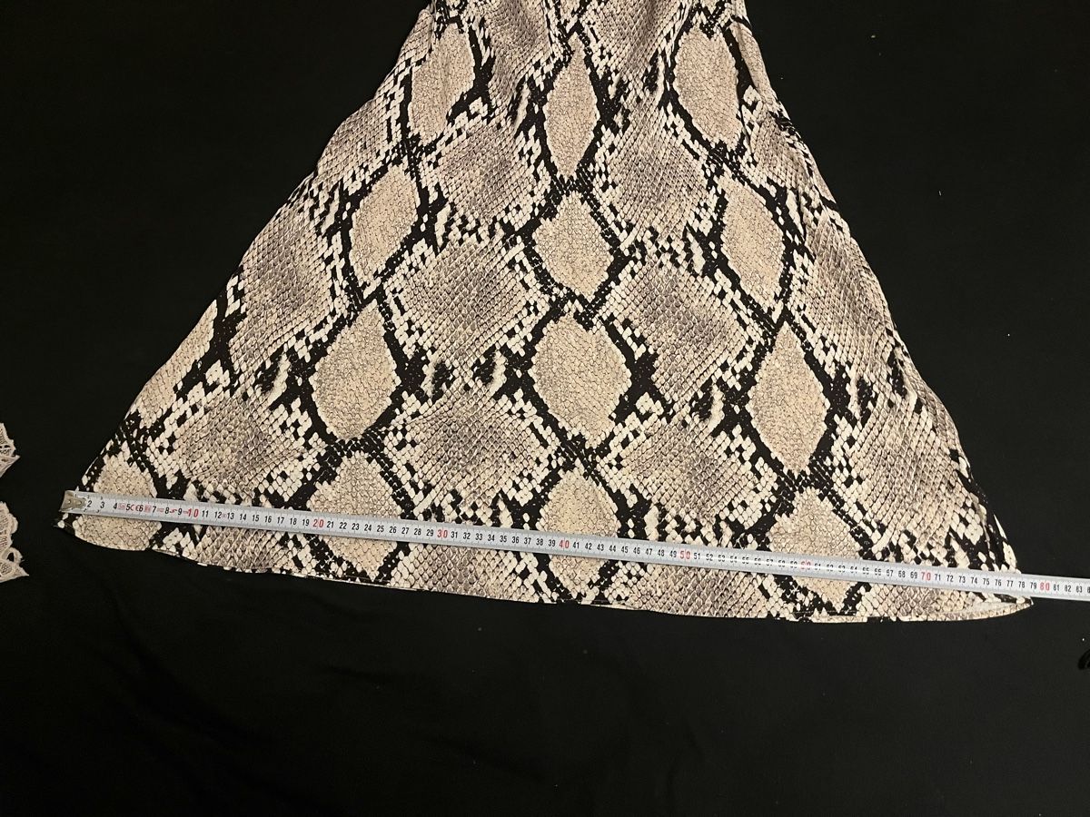 H&M Lotti di vestiti: Rock Schlangenprint & mit Spitze neu – Nuovo (secondo la descrizione) da Olten venduto da sae_82z2 6