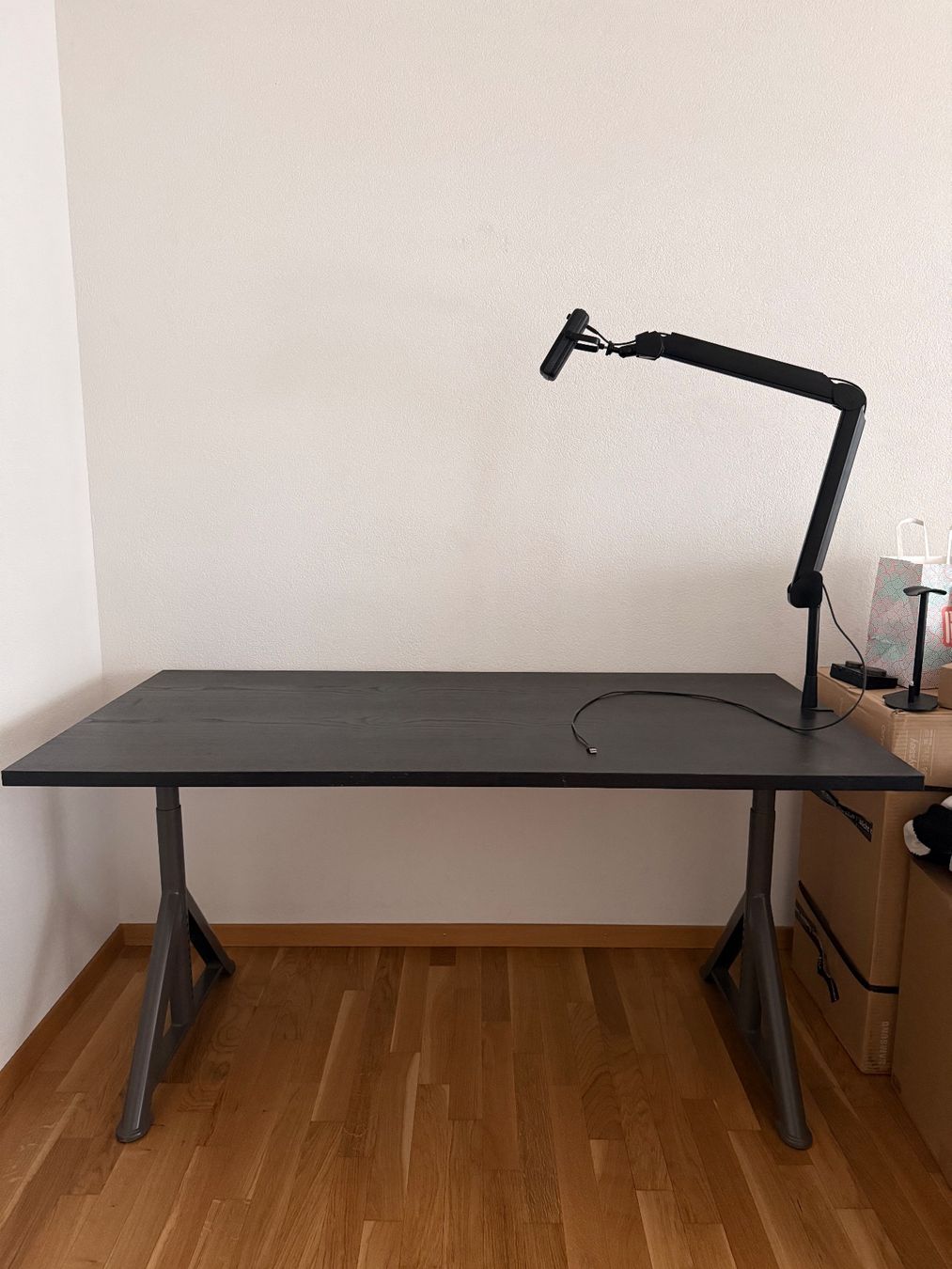 Ikea Bureaux: Bureau IKEA à vendre – D'occasion à Lausanne par Jyaime