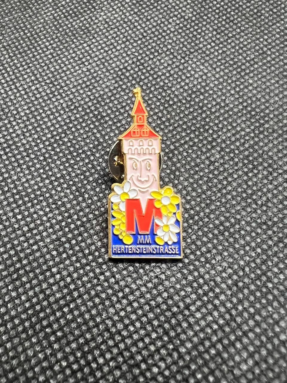 Plaquettes & Badges: Anstecker MM Migros Hertensteinstrasse – D'occasion à Dietikon par kRizzzZy96