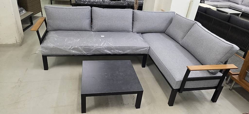Divani: Gartenlounge Ausstellungs Modell, – Nuovo e nell'imballaggio originale da Lützelflüh-Goldb venduto da Rampenverkauf_72_ 1
