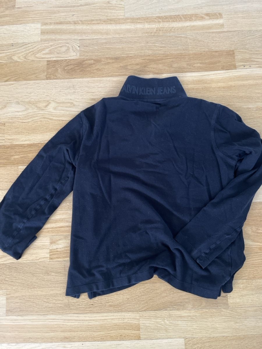 Calvin Klein Maglioni & Felpe: Calvin Klein – Usato da Therwil venduto da gue_7cyy 1