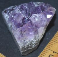 Deko Heilstein L-4855 – Amethyst Cluster – 13,5 Gramm